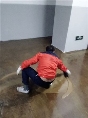 清洁地表面
